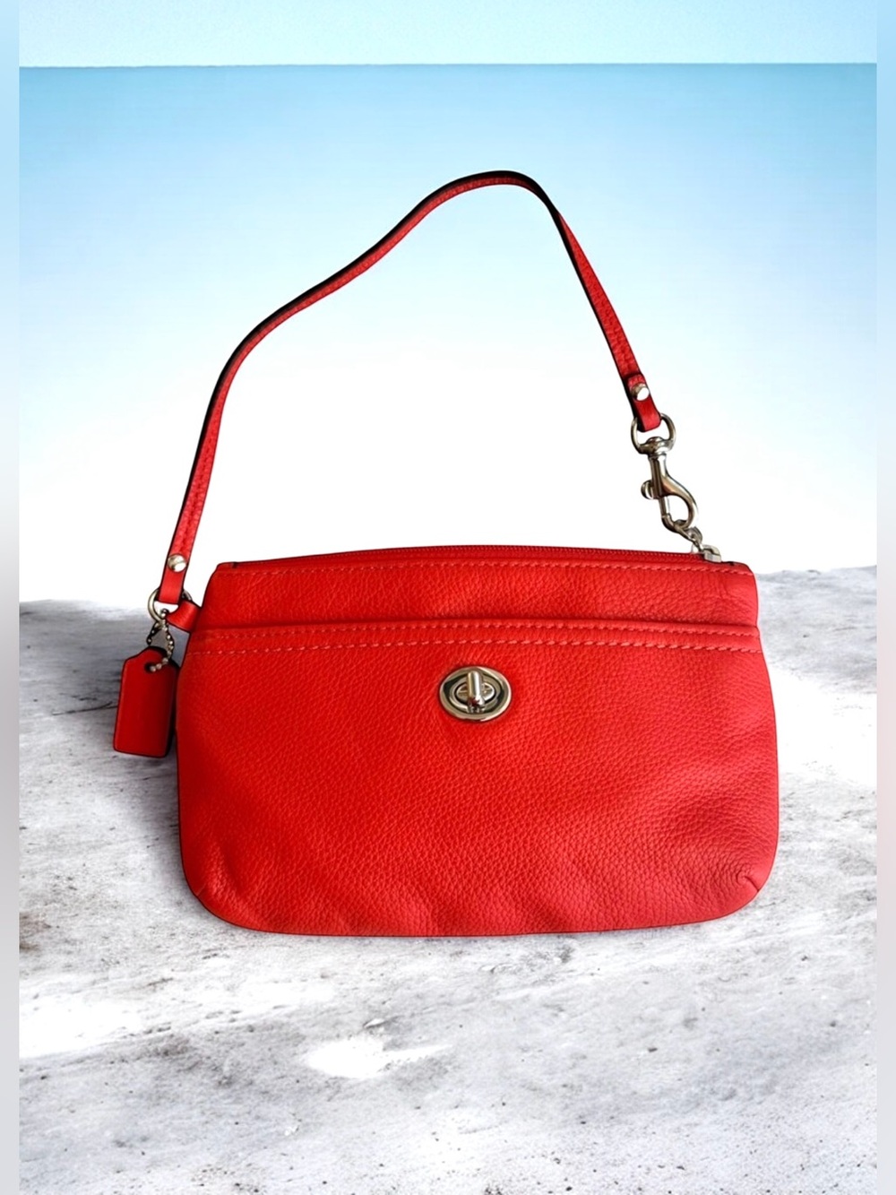 🆕 Coach Park Leather Red Wristlet Medium Clutch